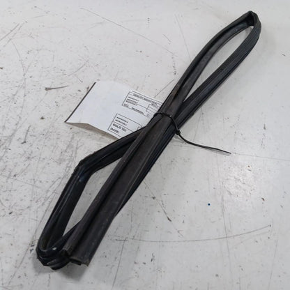 Hyundai Accent Door Glass Window Seal Rubber Left Rear Back 2014 2015 201