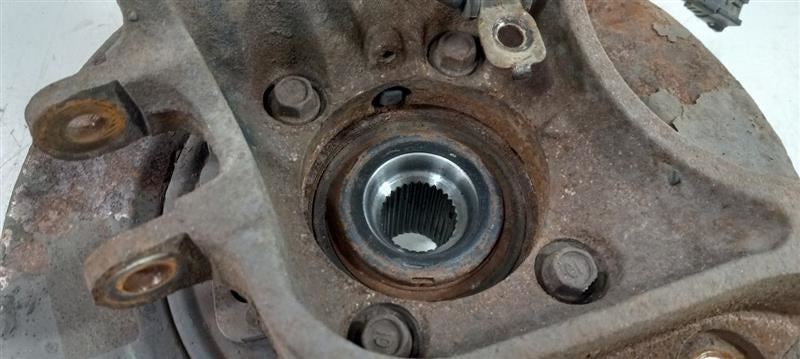 Left Rear Knuckle/Stub AWD Fits 16-20 SORENTO  OEM