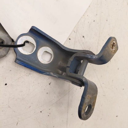 Chevy Volt Door Hinge Set Right Front Passenger  2016 2017 2018 2019