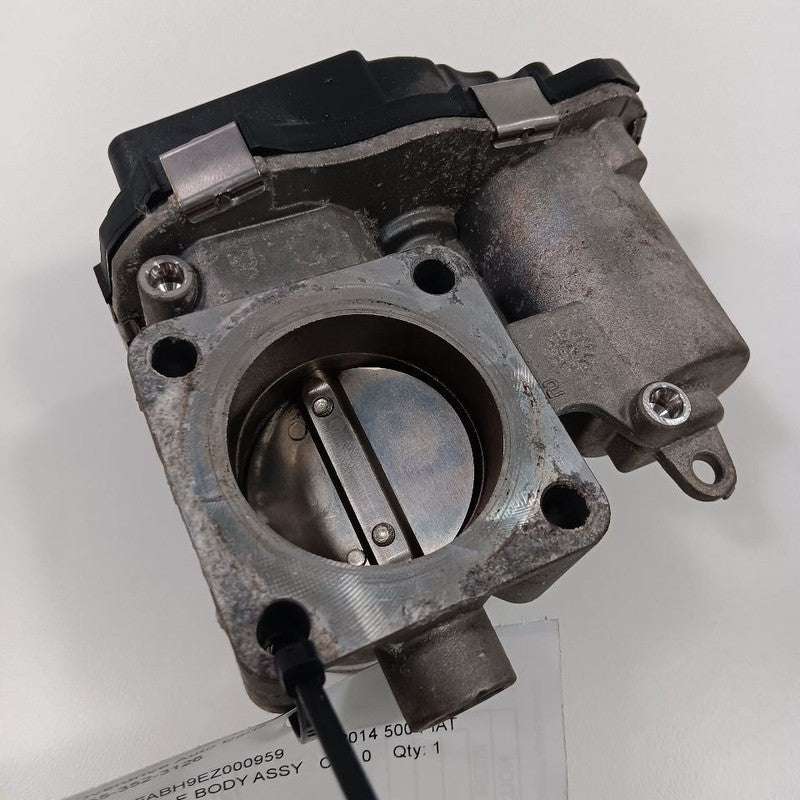Throttle Body Valve 2 Door 1.4L Fits 12-17 FIAT 500 OEM