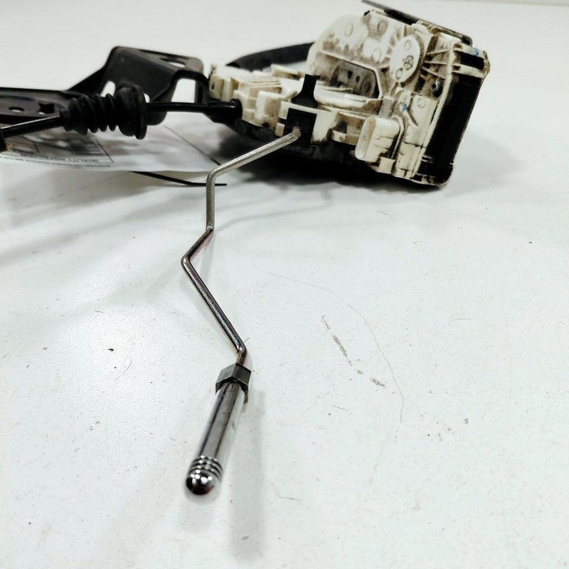 Chrysler 300 Door Latch Lock Right Passenger Rear  2017 2018 2019 OEM