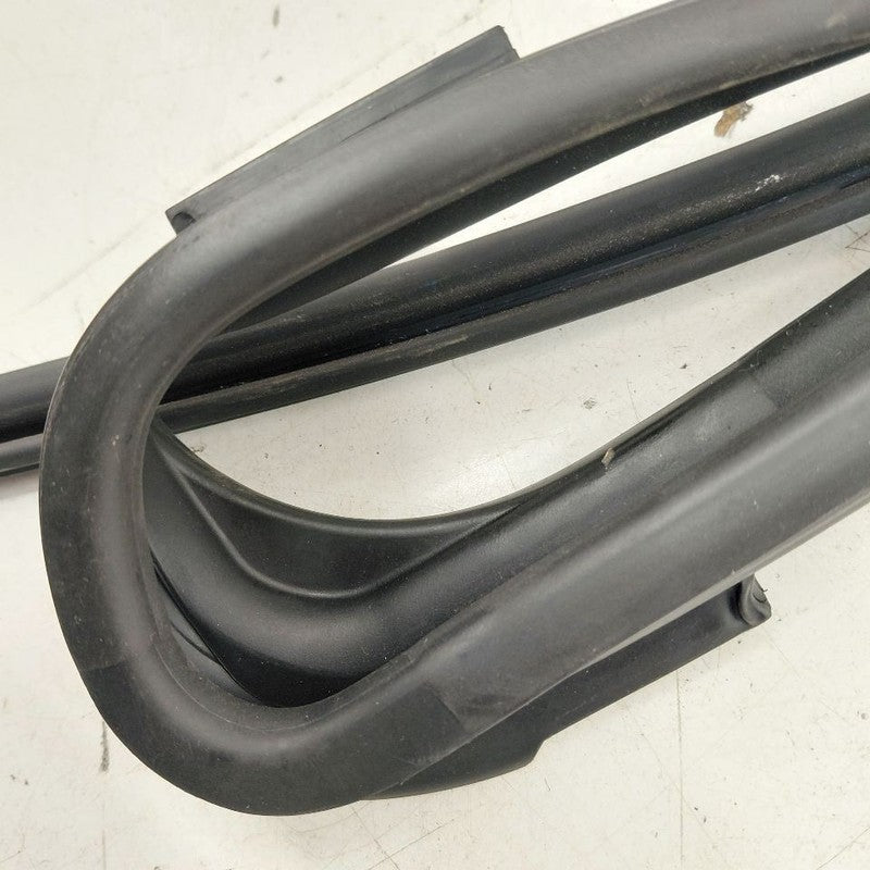 Nissan Versa Door Glass Window Seal Rubber Left Driver Rear Back  2024