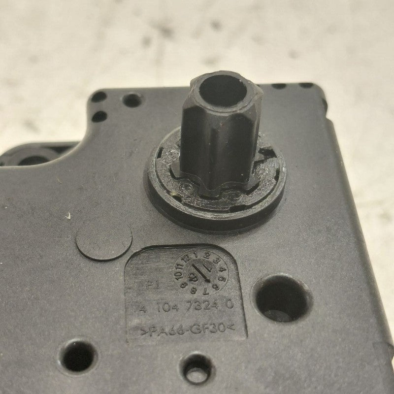 Cadillac CT6 Flap Door Motor Heater AC Door Actuator  2018 2017 2016