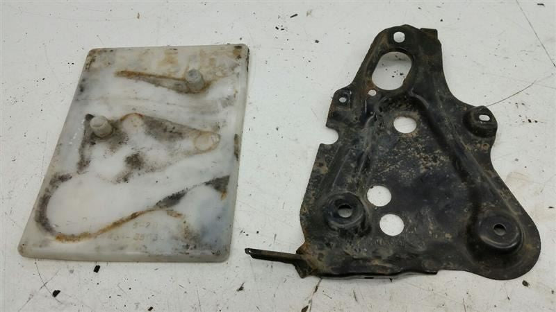 2005 Toyota Celica Battery Holder Tray 2001 2002 2003 2004