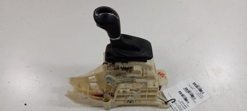 Hyundai Santa Fe Transmission Gear Shifter 2017 2018 2019 OEM