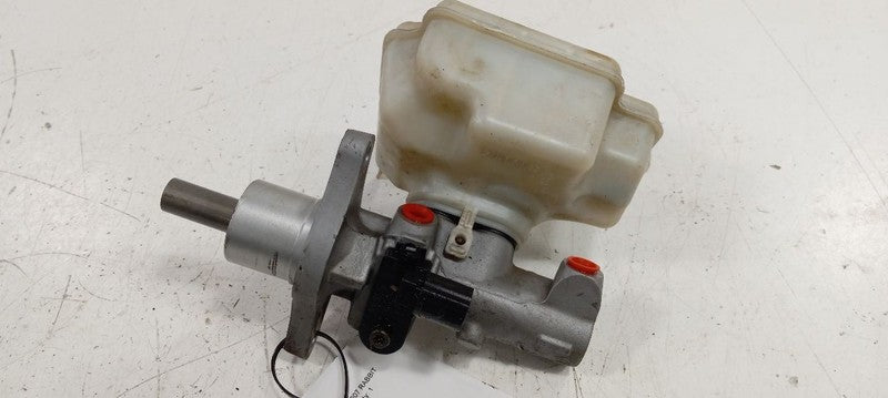 Brake Master Cylinder Fits 07-16 EOS  OEM