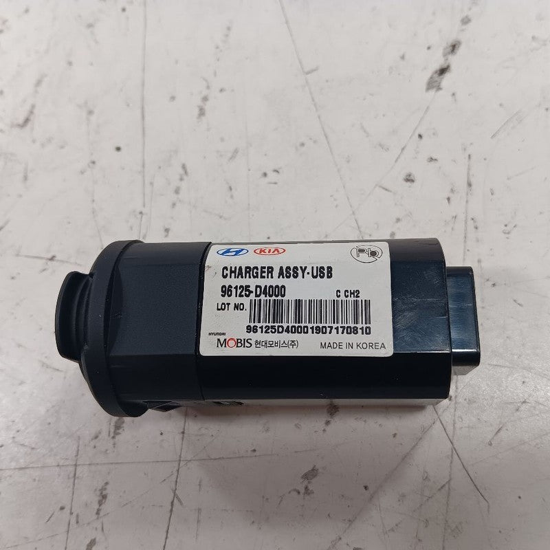 Kia Optima USB Charger Plug In Hub Port  2020 2019 2018 2017 OEM
