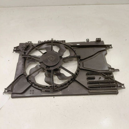 Radiator Cooling Fan Motor Fan Assembly Naturally Aspirated Fits 19-23