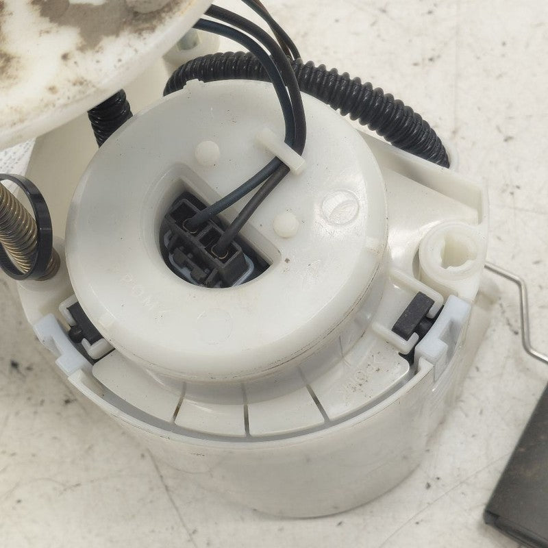 Gas Fuel Pump Assembly Tank Mounted Fits 16-17 Hyundai Veloster