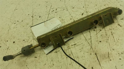 Nissan Sentra Fuel Rail Injection Injector Mount Bar 2002 2003 2004 20