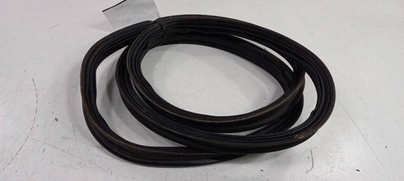 Subaru Legacy Trunk Lid Hatch Door Rear Back Rubber Seal 2010 2011 201