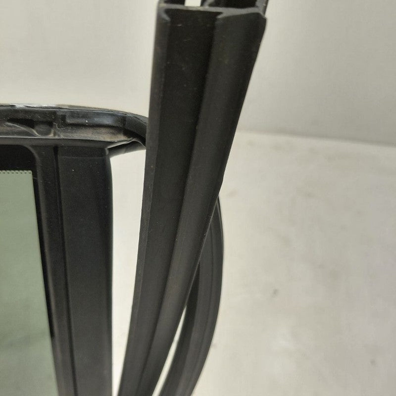 Passenger Right Rear Door Vent Glass Window Fits 24-25 Chevy Trax