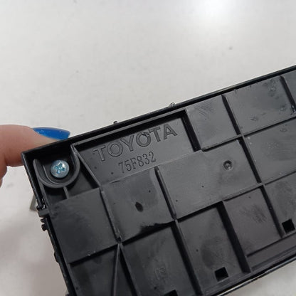 5590002500 Automatic Temperature Control Heat Heater AC Switch  Fits 14-16 Toyota Corolla