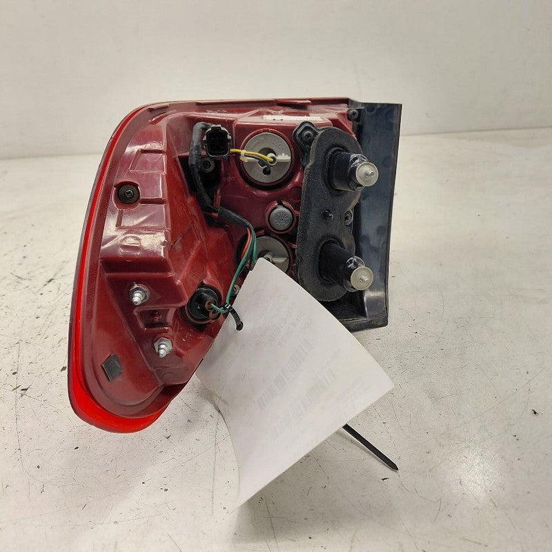 Driver Left Rear Tail Light Brake Lamp Incandescent Fits 16-18 Kia Sor