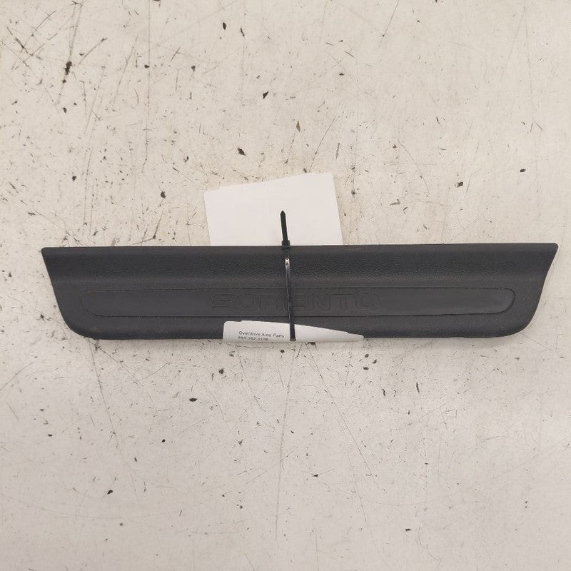 Kia Sorento Sill Trim Plate Door Jam Threshold Left Driver Rear  2018 