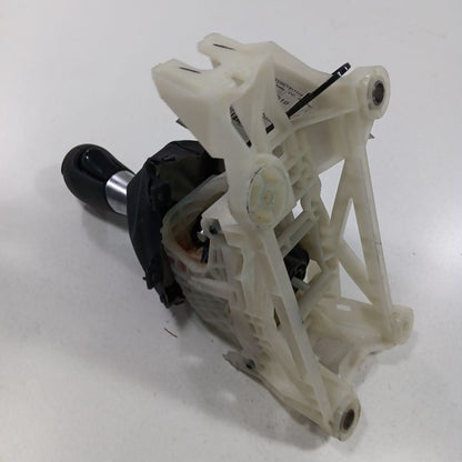 Toyota Yaris Transmission Gear Shifter  2020 2019 2018 2017 2016