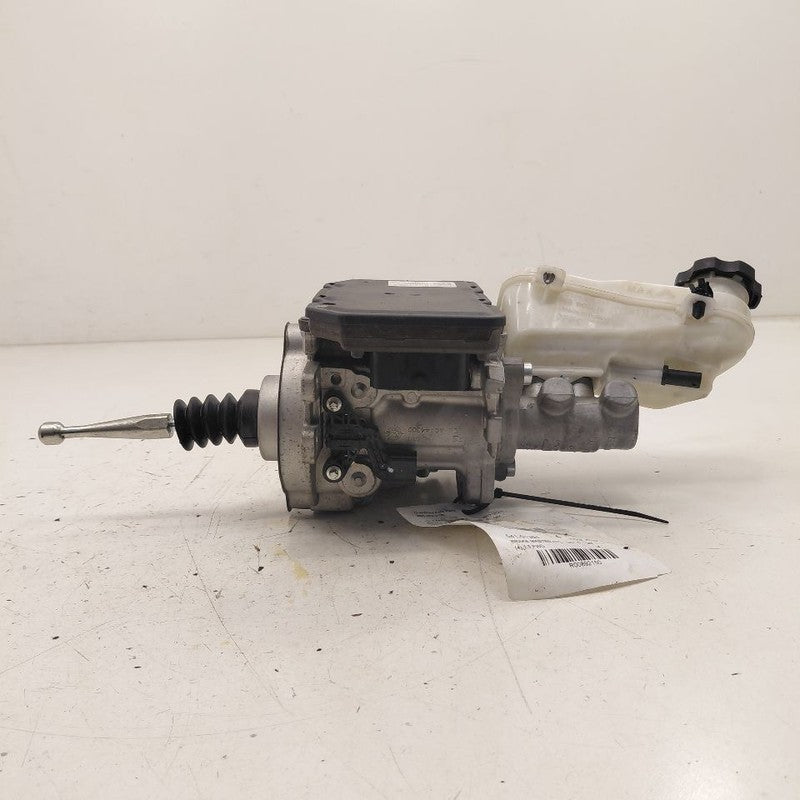 Brake Master Cylinder Fits 16-17 Chevy Volt