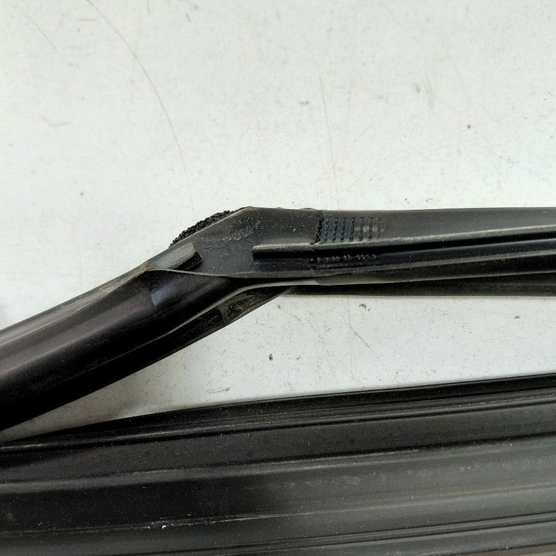 Hyundai Sonata Door Glass Window Seal Rubber Left Driver Rear Back  20