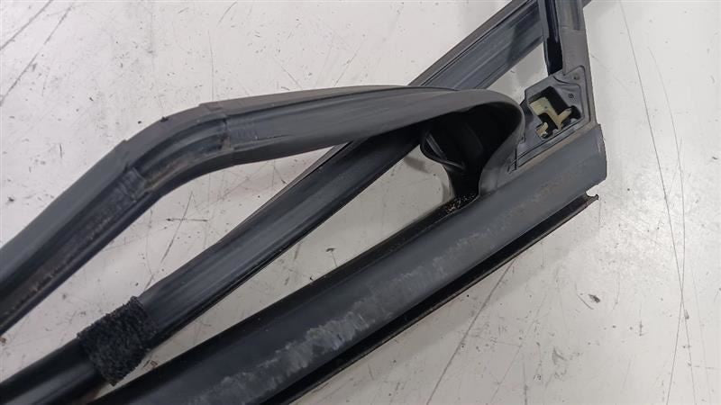 Ford Escape Door Glass Window Seal Rubber Right Passenger Rear Back  2