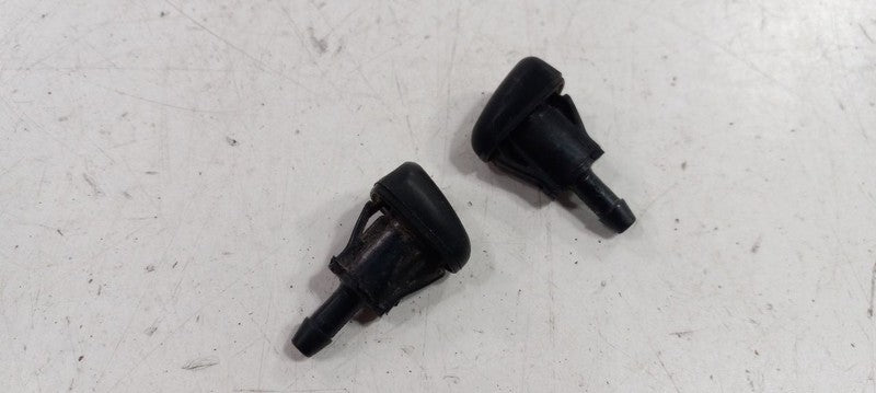 Hyundai XG350 Windshield Wiper Washer Fluid Hood Sprayer Nozzles 2003 2004 2005