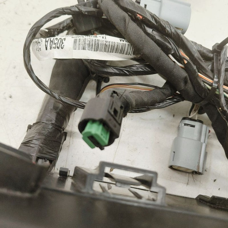 Chrysler 300 Cabin Fuse Box Interior Inner Under Dash  2017 2018 2019