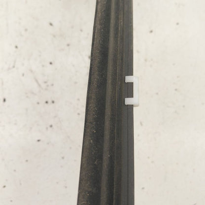 Hyundai Kona Door Glass Window Weather Strip Trim Front Right Passenge