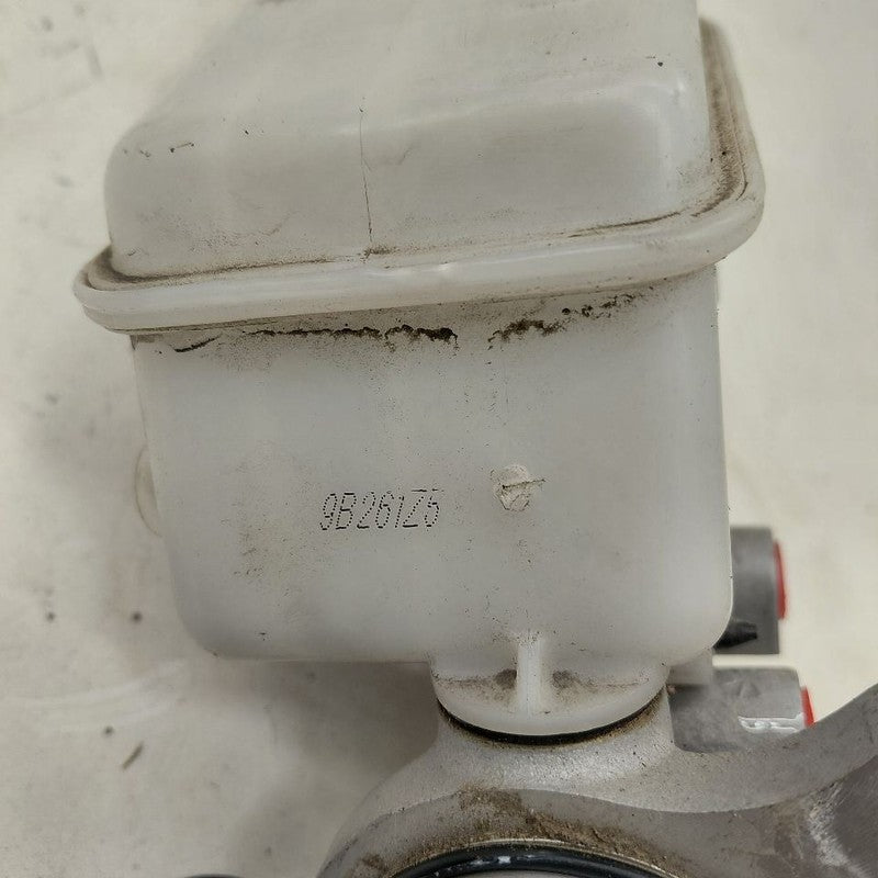 Brake Master Cylinder Fits 19-20 Hyundai Santa Fe
