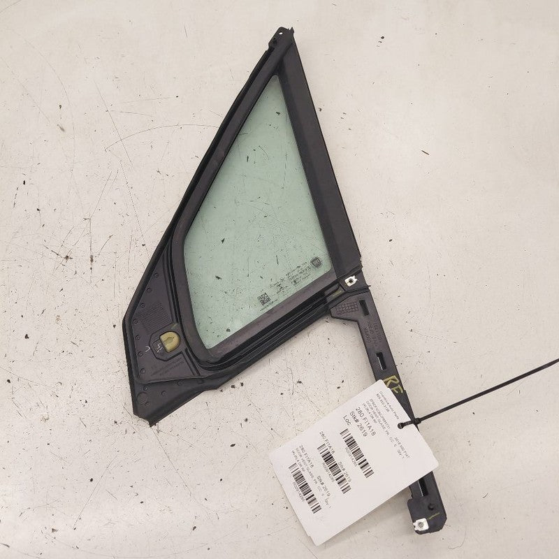2018 Fiat 500 X Model Passenger Right Front Door Vent Glass Window