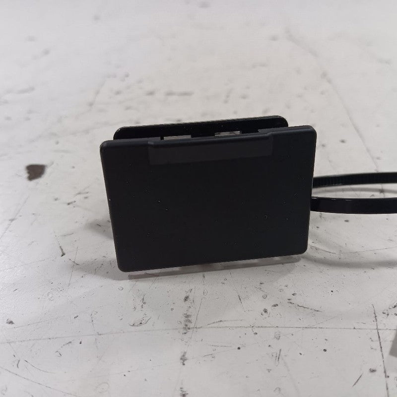 Nissan LEAF AUX Port Plug In {GT25MJ4PAD} 2013 2014 2015 2016 2017 OEM