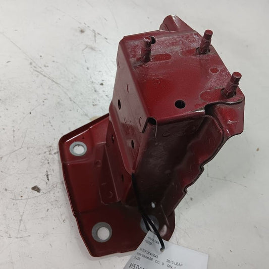 Nissan LEAF Bumper Mount Bracket Right Passenger Side Front 2013 2014 2015 2016 