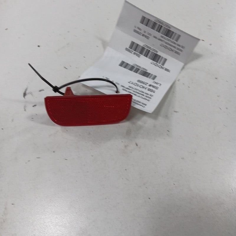 Honda Civic Passenger Right Rear Marker Light Reflector  2018 2017 201