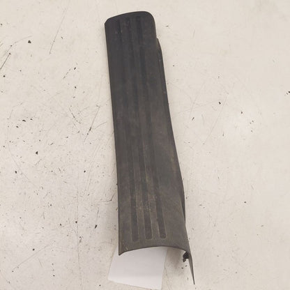 Jeep Cherokee Sill Trim Plate Door Jam Threshold Right Passenger Rear 
