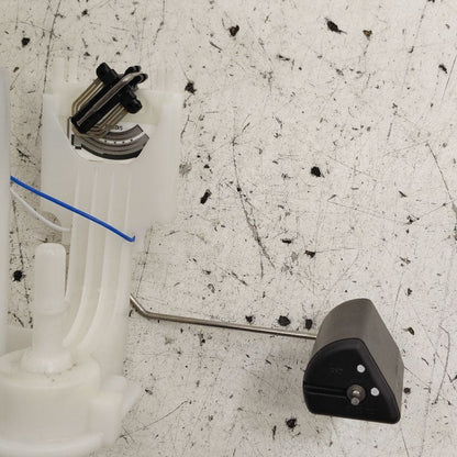Cadillac CT6 Fuel Gas Tank Sending Unit  2018 2017 2016