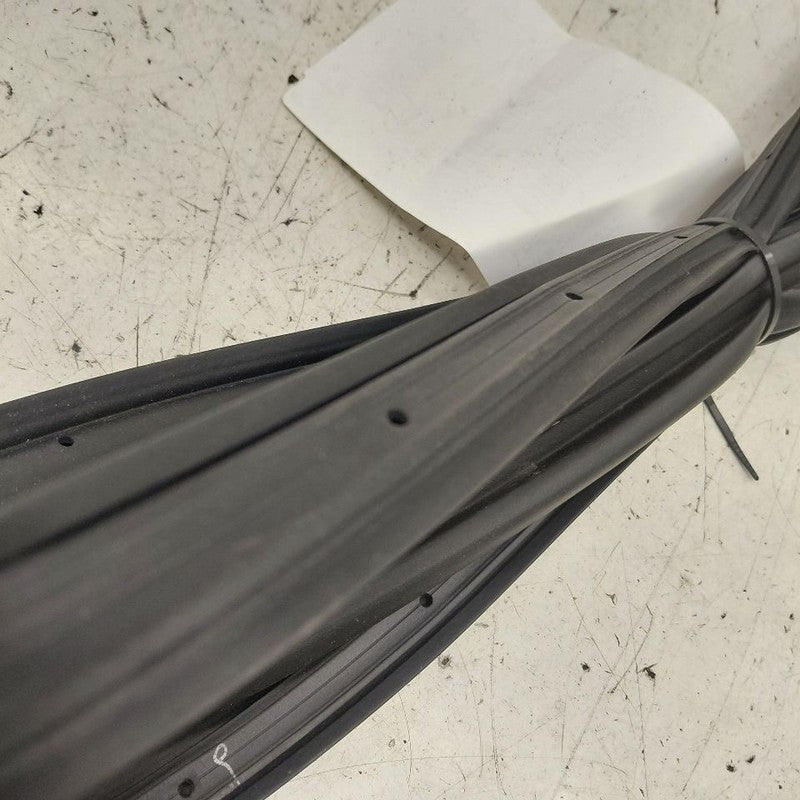 Chevy Trax On Door Seal Rubber Right Passenger Front  2025 2024