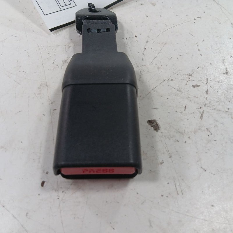 Subaru Crosstrek Seat Belt Buckle Latch Right Passenger Rear Back 2019