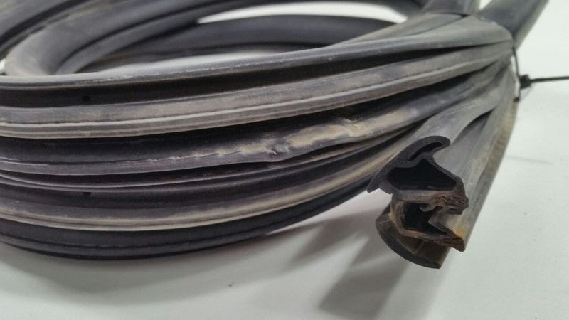 Impala On Body Door Jamb Seal Rear Left Back 2012 2013 2014 2015 2016