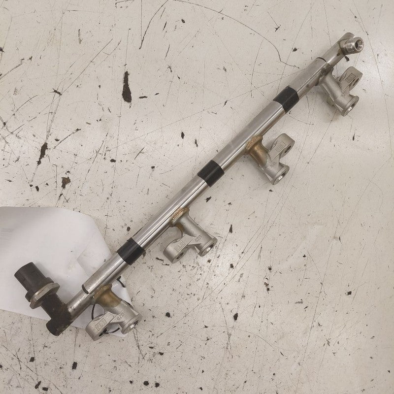 Mazda 6 Fuel Rail Injection Injector Mount Bar  2.5 2018 2019 2020 202