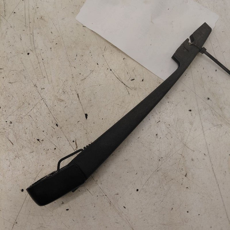 Mitsubishi Outlander   Wiper Arm Rear  2018 2017 2016