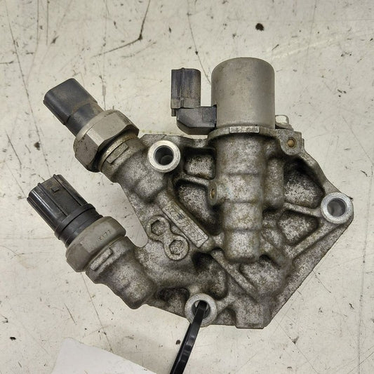Honda Clarity Variable Timing Gear Oil Control Valve Solenoid Cylinder