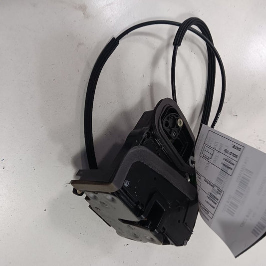 Chevy Malibu Door Latch Lock Left Driver Front 2019 2020 2021 2022 OEM