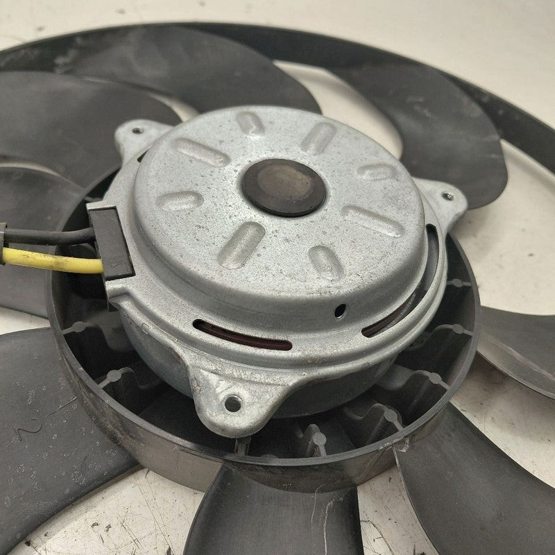 Radiator Cooling Fan Fits 15-22 PROMASTER CITY