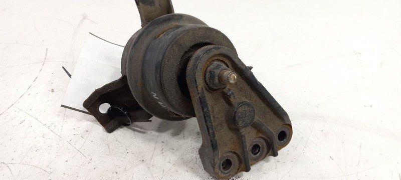 Kia Soul Engine Motor Mount Right Passenger 2012 2013 OEM