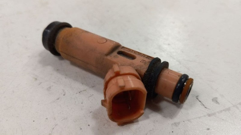 Fuel Injection Parts Fuel Injector 3.3L VIN W Fits 04-08 HIGHLANDER OE