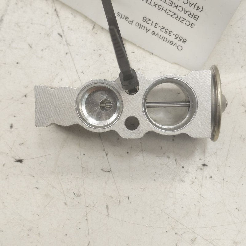 Honda HR-V AC Evaporator Core Support Bracket {AA4475007130} 2026 2025