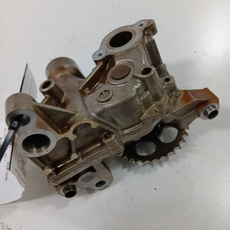 Toyota Yaris 1.5 Engine Oil Pump  2020 2019 2018 2017 2016