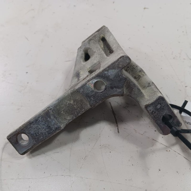 Mitsubishi Outlander Sport AC Compressor Mount Bracket  2019 2020 2021