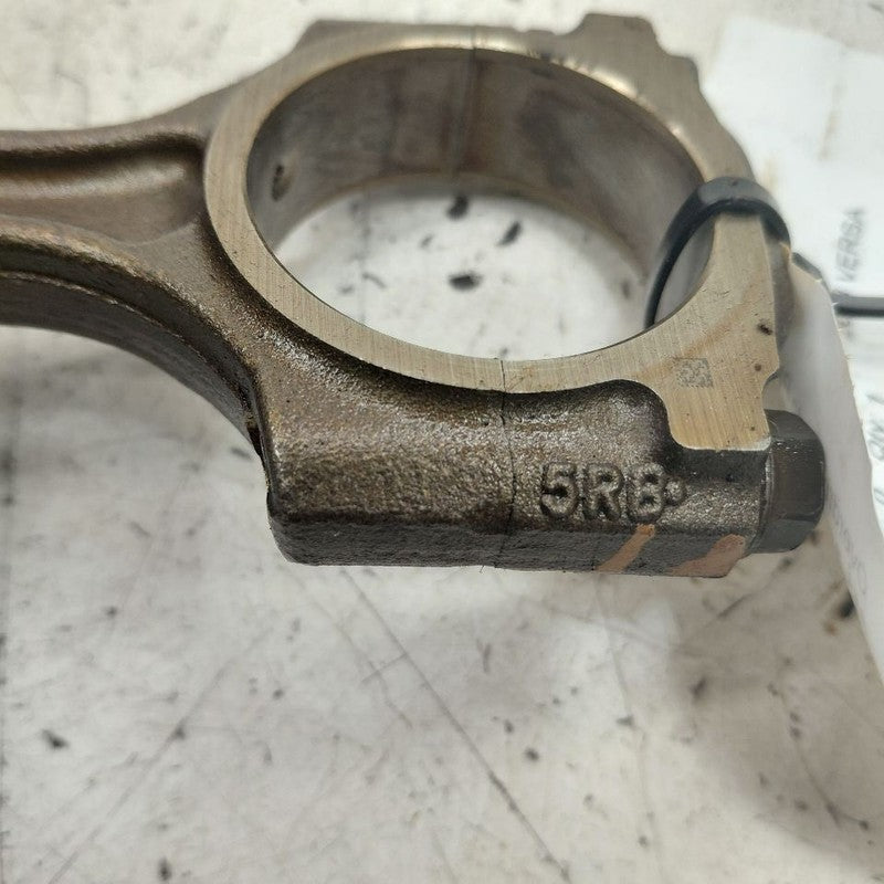 Nissan Versa Note Single Piston With Connecting Rod   1.6 2019 2018 20