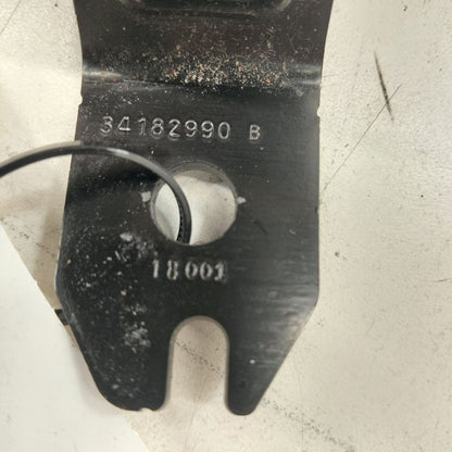 Chevy Volt Seat Belt Buckle Latch Right Passenger Rear Back  2019 2018