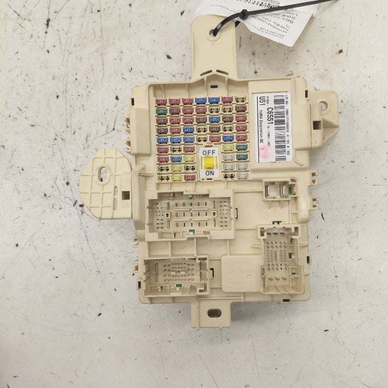 Kia Sorento Cabin Fuse Box Interior Inner Under Dash  2018 2017 2016