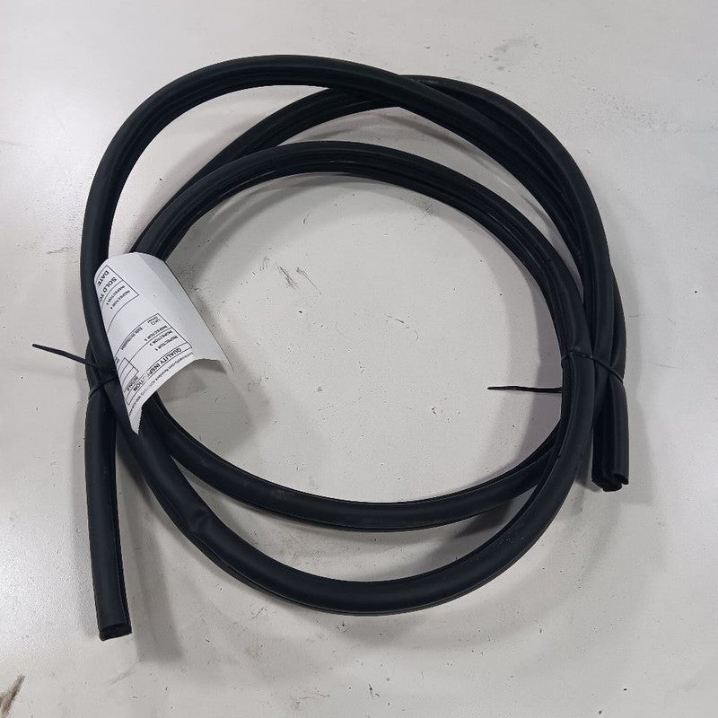 Nissan Altima On Body Door Jamb Seal Front Right Passenger 2023 2022 2021 2020